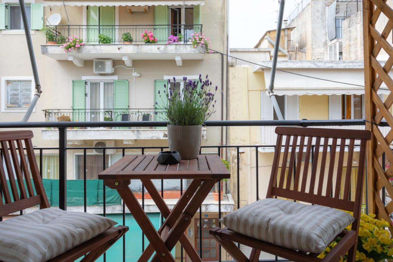 Scirocco Apartment In Corfu Center Экстерьер фото