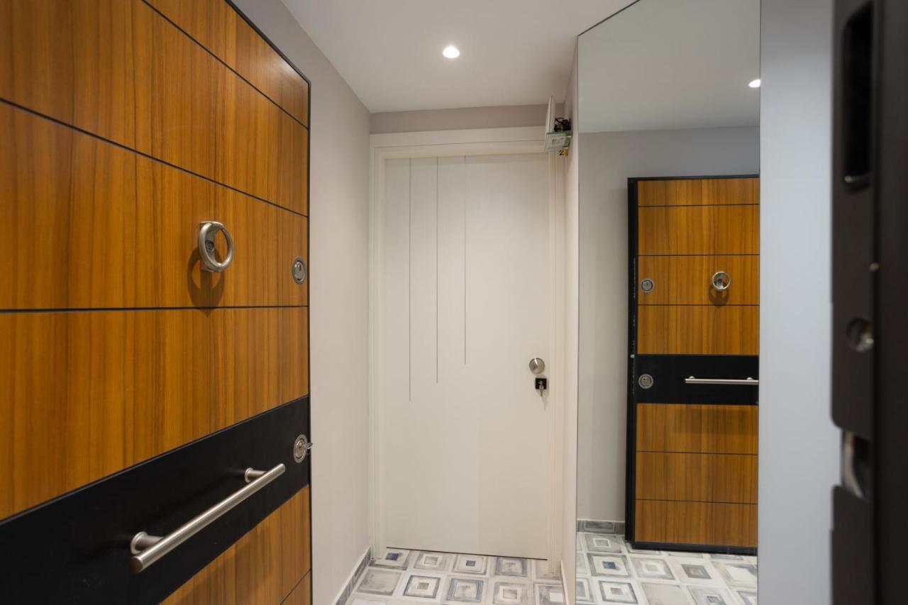 Scirocco Apartment In Corfu Center Экстерьер фото